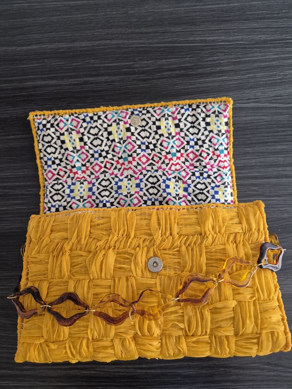 bolso flor amarillo abierto
