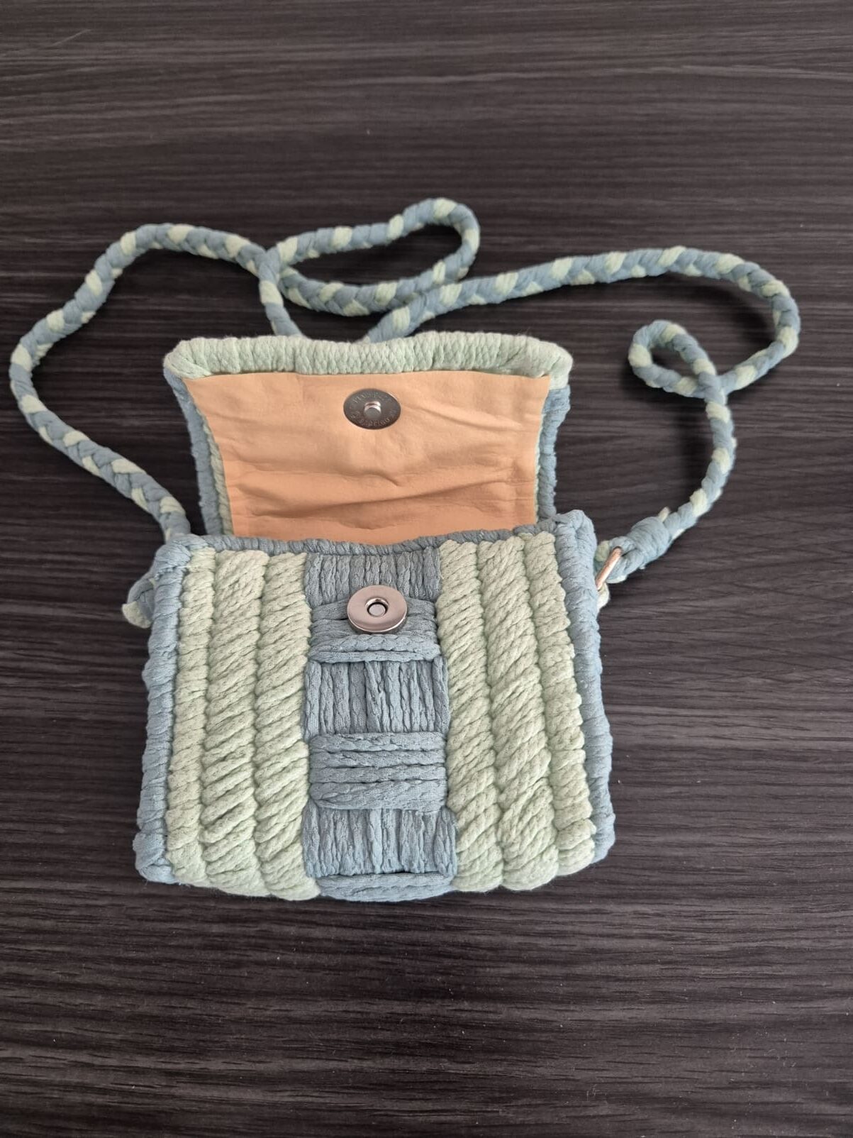 Bolso secreto frente